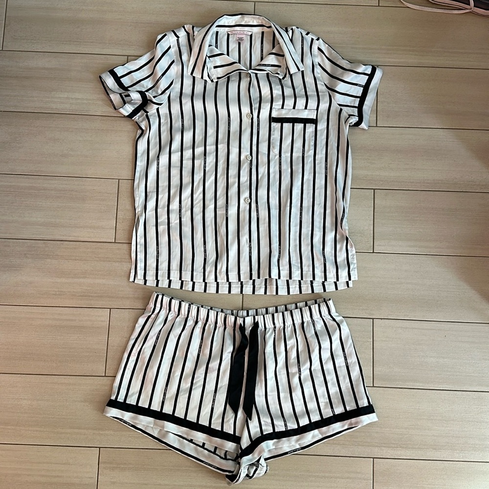 Victoria’s Secret pajama set